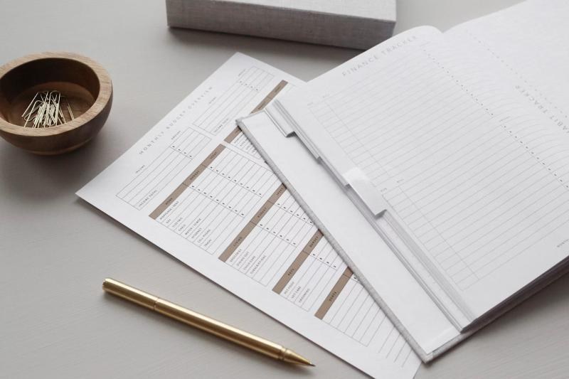 How to Take Control of Your Monthly Spending With a Simple Money Plan